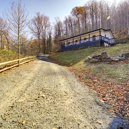 Pet-Friendly Spruce Pine Cabin With Private Fire Pit Buitenkant foto