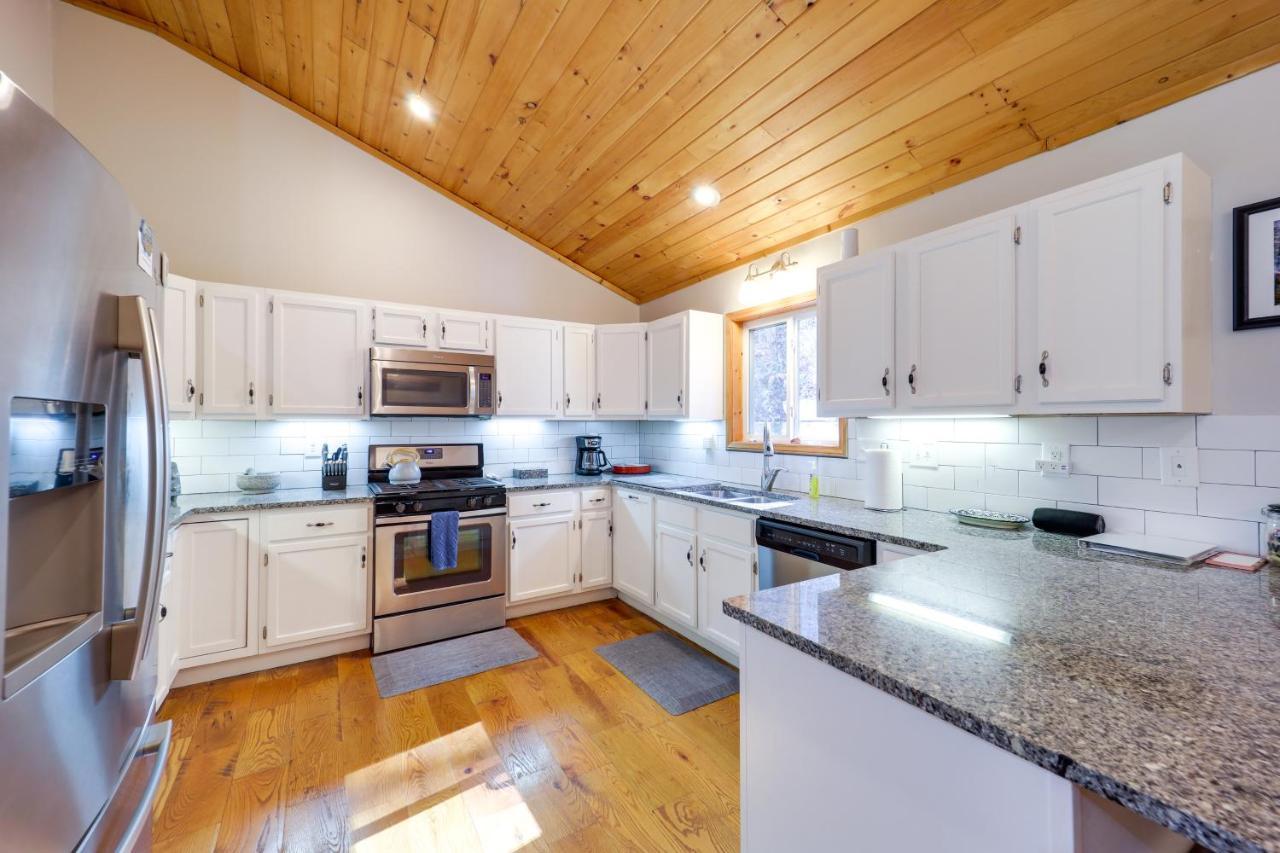 Pet-Friendly Spruce Pine Cabin With Private Fire Pit Buitenkant foto