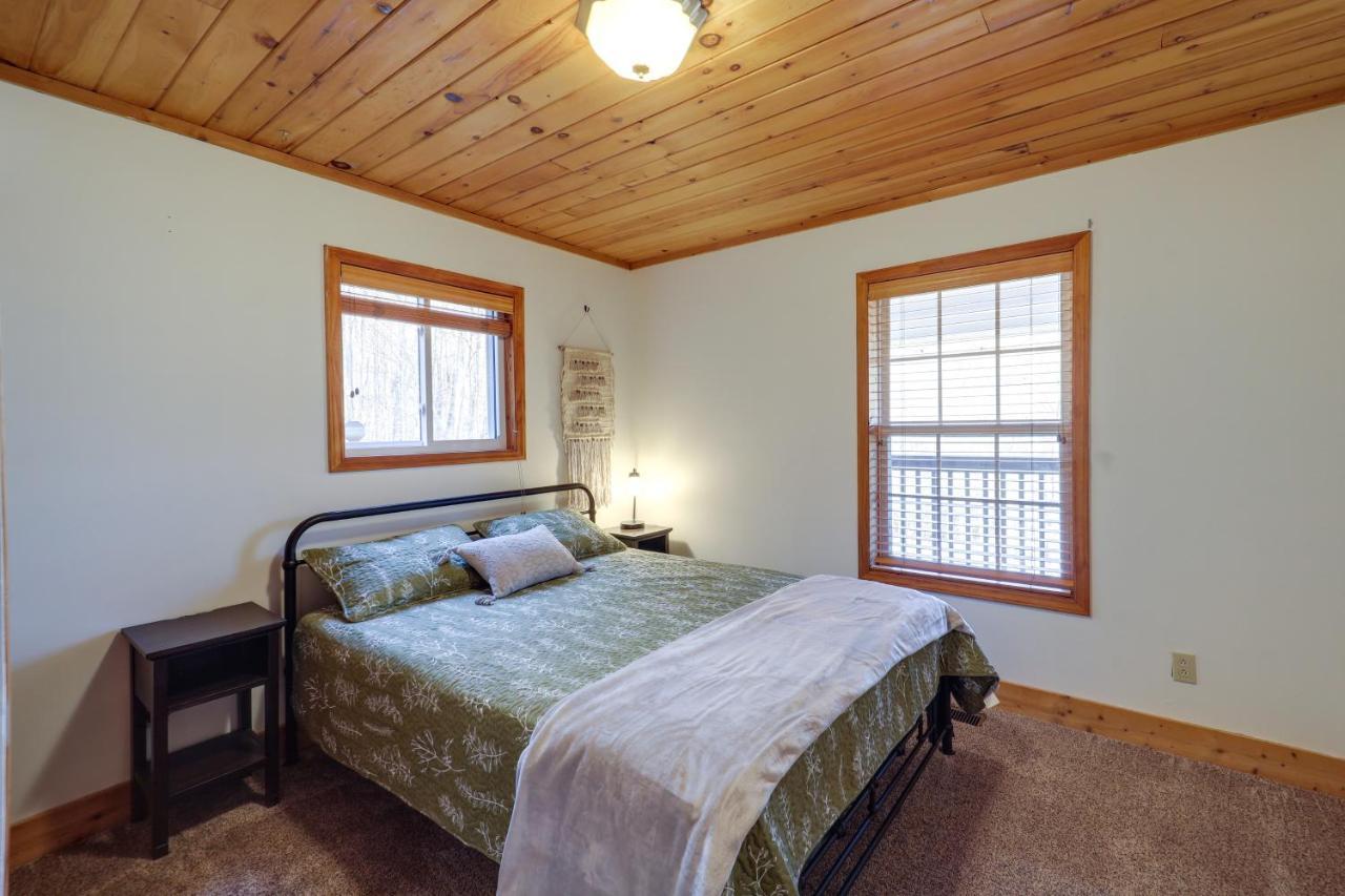Pet-Friendly Spruce Pine Cabin With Private Fire Pit Buitenkant foto