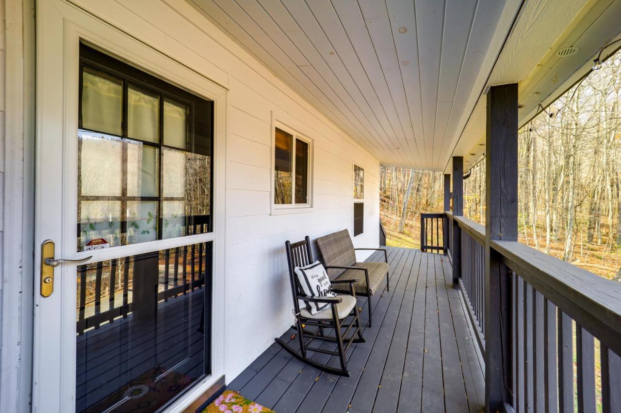 Pet-Friendly Spruce Pine Cabin With Private Fire Pit Buitenkant foto